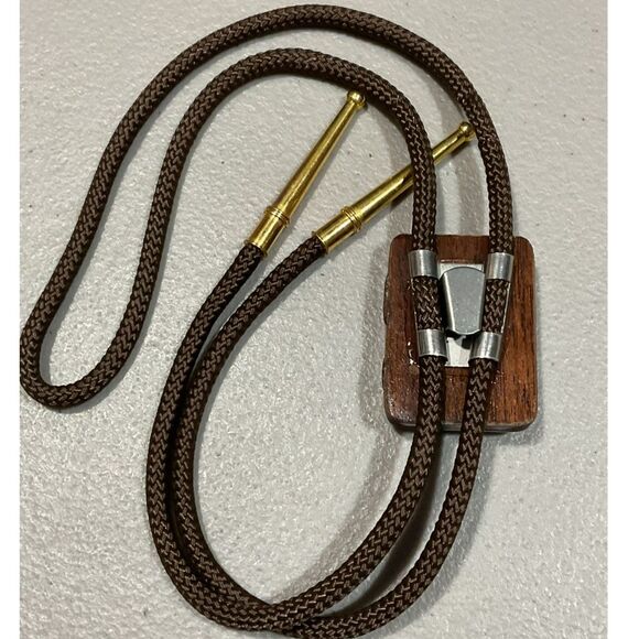 Vintage Arrowhead Corded Bolo Tie - Picture 3 of 3